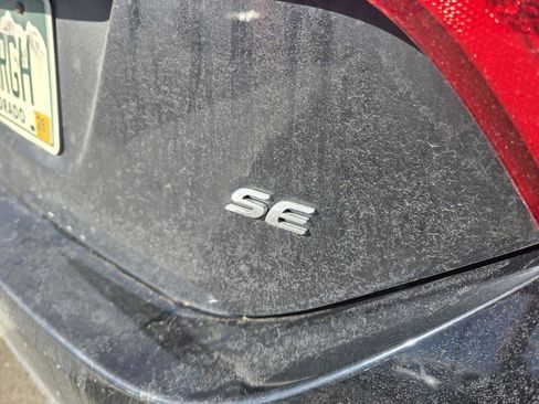 Used 2019 Toyota Corolla SE w/ Carpet Mat Package (TMS) image 9