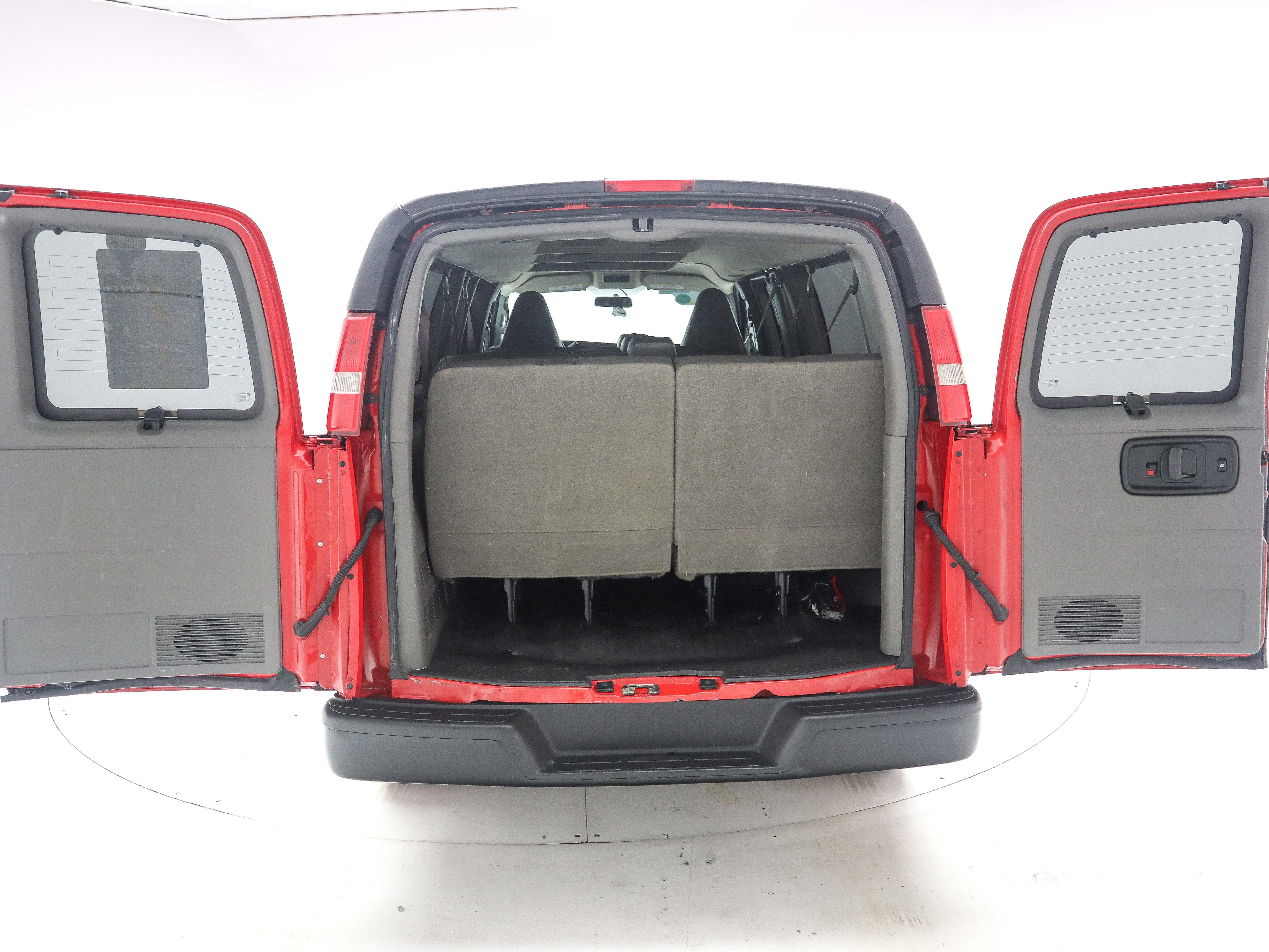 Used 2019 Chevrolet Express 3500 LS RWD image 11