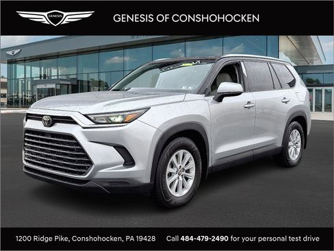 Used 2024 Toyota Grand Highlander XLE image 1