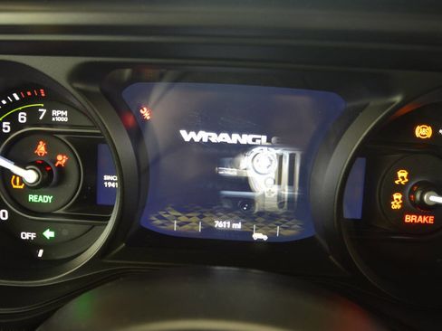 Used 2025 Jeep Wrangler Unlimited Sport S 4xe image 36