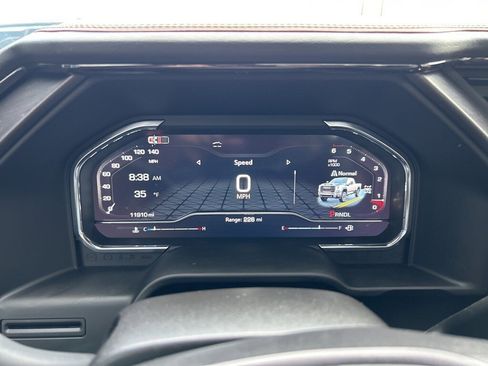 Used 2025 GMC Sierra 2500 AT4 image 32