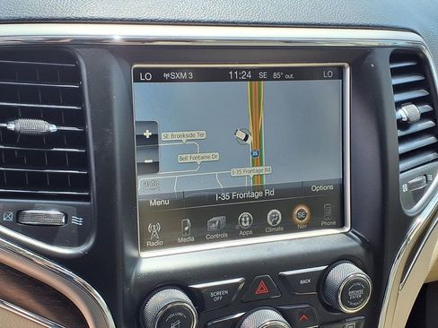 Used 2017 Jeep Grand Cherokee Limited w/ Trailer Tow Group IV AWD/4WD image 4