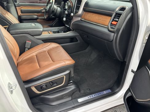 Used 2020 RAM 1500 Longhorn image 18