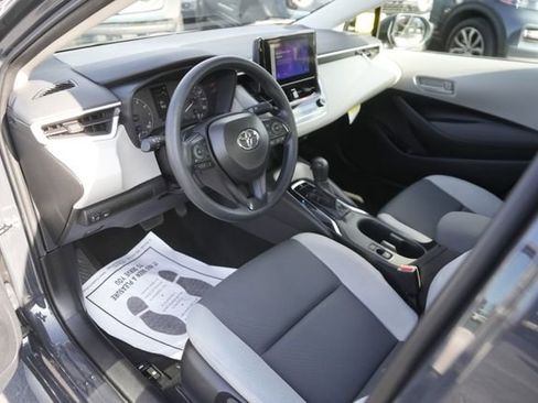 Used 2025 Toyota Corolla LE image 8