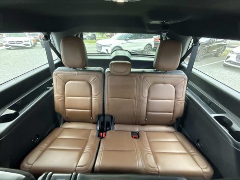 Certified 2022 Lincoln Navigator L Reserve AWD/4WD image 18