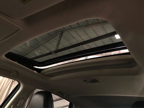 Used 2015 Honda CR-V Touring image 11