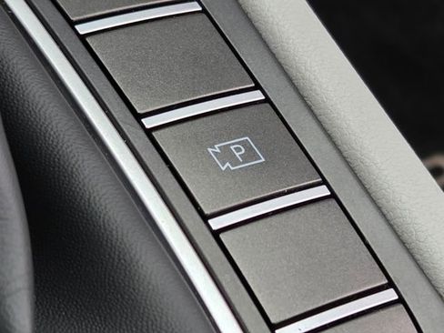 Used 2024 Hyundai Kona SEL image 28