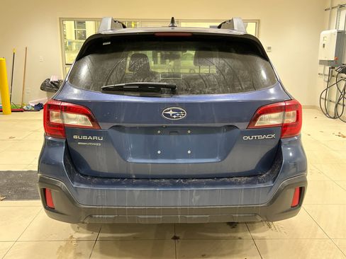 Used 2019 Subaru Outback 2.5i Premium image 6