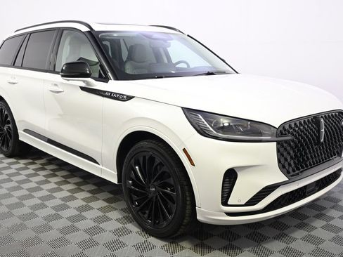 New 2026 Lincoln Aviator Reserve AWD/4WD image 8
