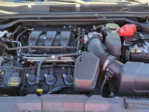 Used 2013 Ford Taurus SEL image 34