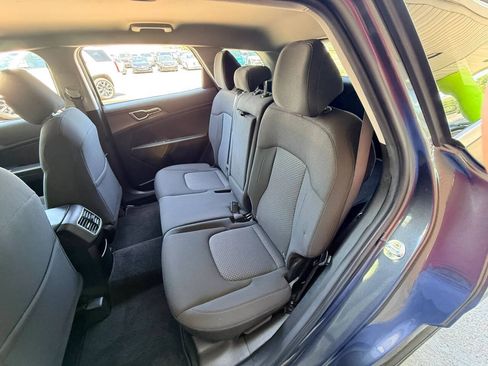 Used 2023 Kia Sportage LX AWD/4WD image 10