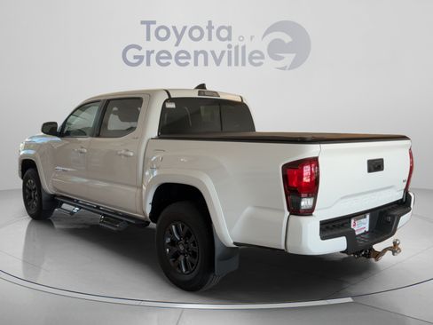 Used 2023 Toyota Tacoma SR5 w/ Technology Package RWD image 4