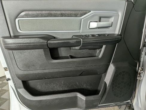 Used 2022 RAM 2500 Big Horn image 15