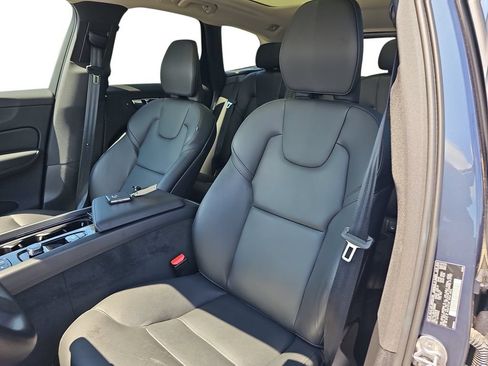 Used 2024 Volvo XC60 B5 Core w/ Protection Package Premier AWD/4WD image 15