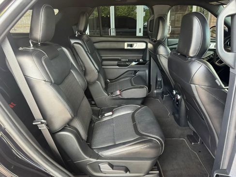 Used 2021 Ford Explorer ST w/ Equipment Group 401A image 31