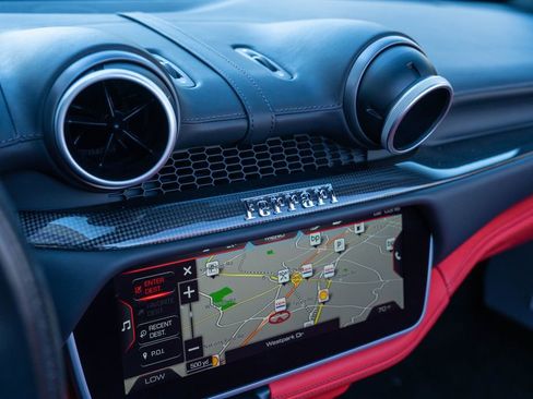 Certified 2022 Ferrari Portofino M image 42