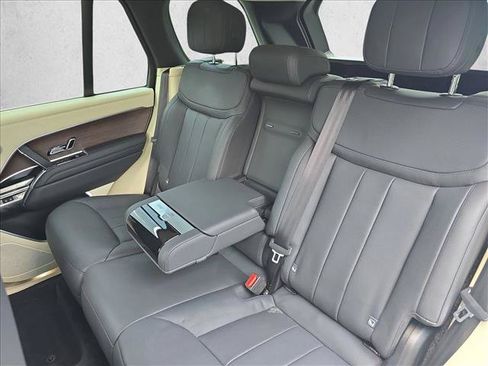 Used 2023 Land Rover Range Rover SE AWD/4WD image 14