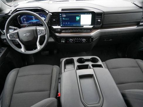 Used 2024 Chevrolet Silverado 1500 LT Trail Boss image 14