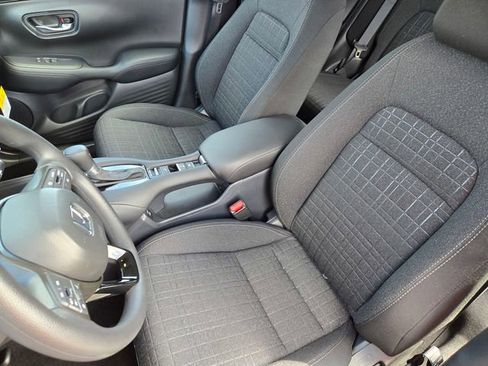 New 2027 Honda HR-V LX image 17