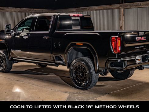 Used 2021 GMC Sierra 2500 Denali w/ Denali Black Diamond Edition image 6