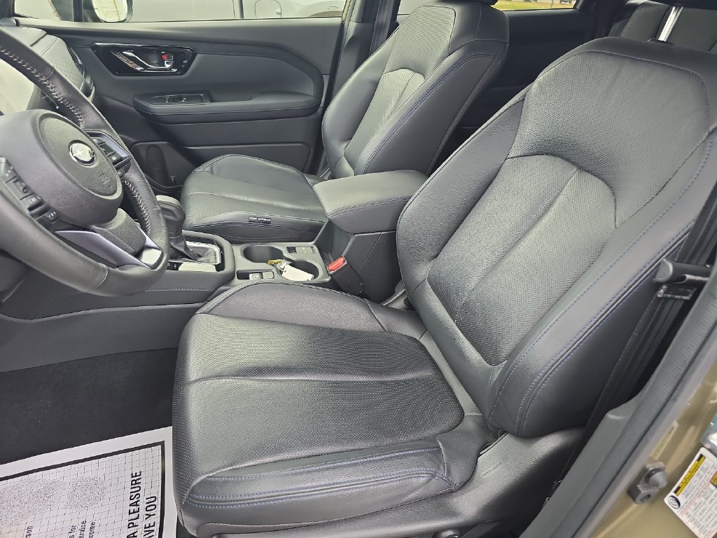 Used 2025 Subaru Forester Limited w/ Popular Package #2 AWD/4WD image 12