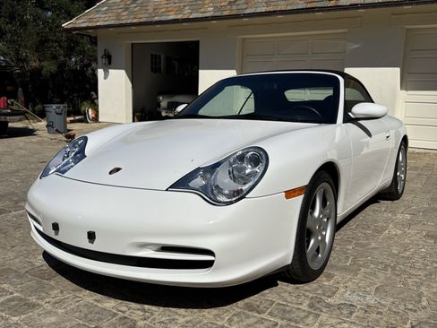 Used 2002 Porsche 911 Cabriolet image 7
