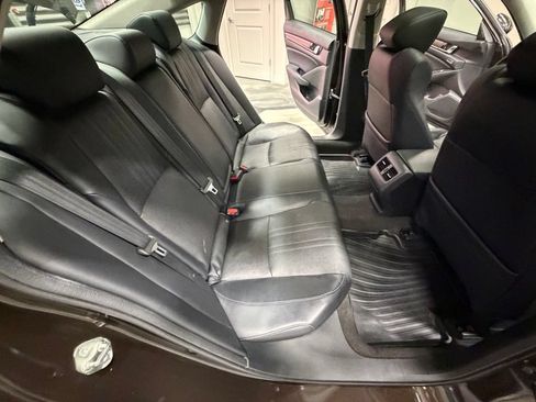 Used 2018 Honda Accord Touring image 49