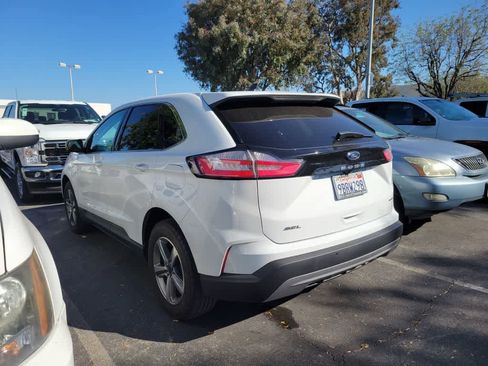 Used 2022 Ford Edge SEL w/ Convenience Package AWD/4WD image 4