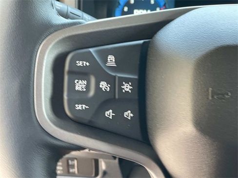 New 2025 Ford Bronco Badlands image 4