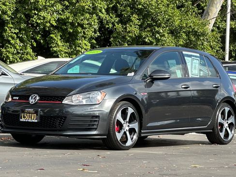 Used 2015 Volkswagen GTI S FWD image 8