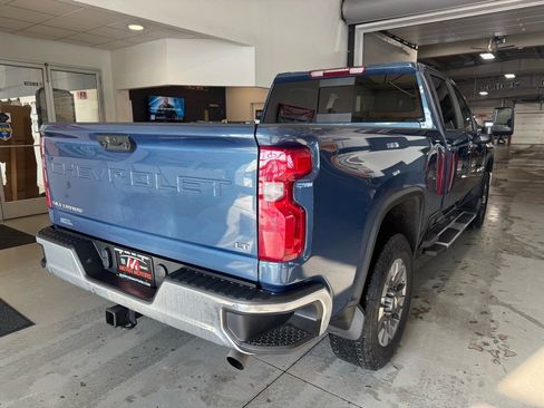 Used 2024 Chevrolet Silverado 2500 LT image 5