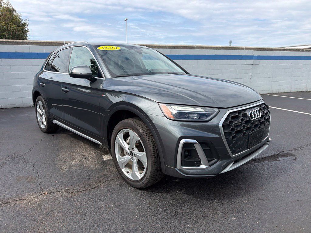 Used 2023 Audi Q5 2.0T Premium Plus w/ Premium Plus Package AWD/4WD image 7