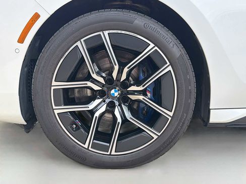 Certified 2024 BMW 740i xDrive w/ Premium Package AWD/4WD image 6