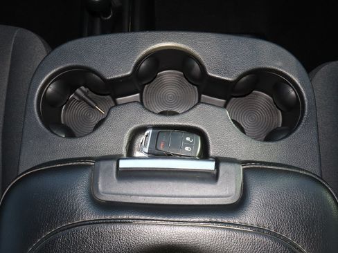 Used 2021 RAM 2500 Tradesman AWD/4WD image 21