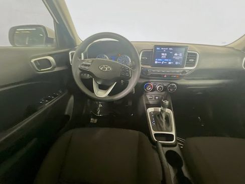 Used 2021 Hyundai Venue SE FWD image 20