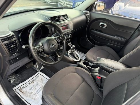 Used 2016 Kia Soul EV image 13
