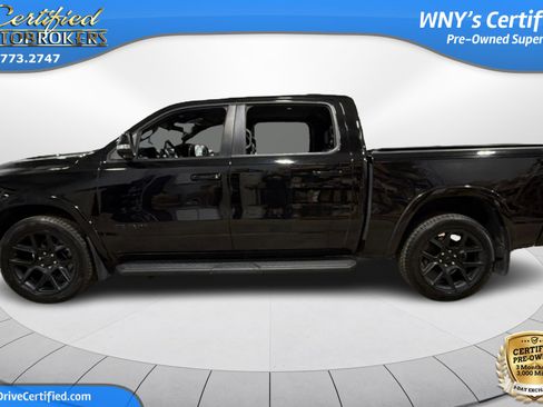 Used 2022 RAM 1500 Laramie w/ Night Edition AWD/4WD image 9