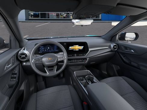 New 2026 Chevrolet Equinox LT w/ Safety and Technology Package FWD image 15
