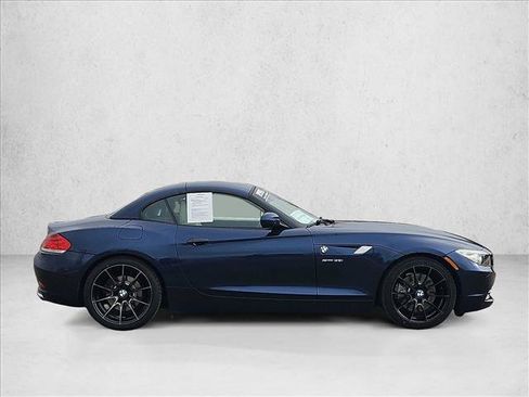 Used 2011 BMW Z4 sDrive35i image 4