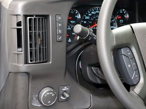 New 2026 GMC Savana 2500 w/ Driver Convenience Package RWD image 18