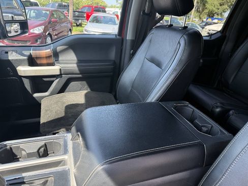 Used 2016 Ford F150 Lariat w/ Equipment Group 502A Luxury AWD/4WD image 5