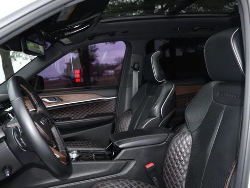 Used 2022 Jeep Grand Cherokee L Summit w/ Advanced Protech Group IV image 12