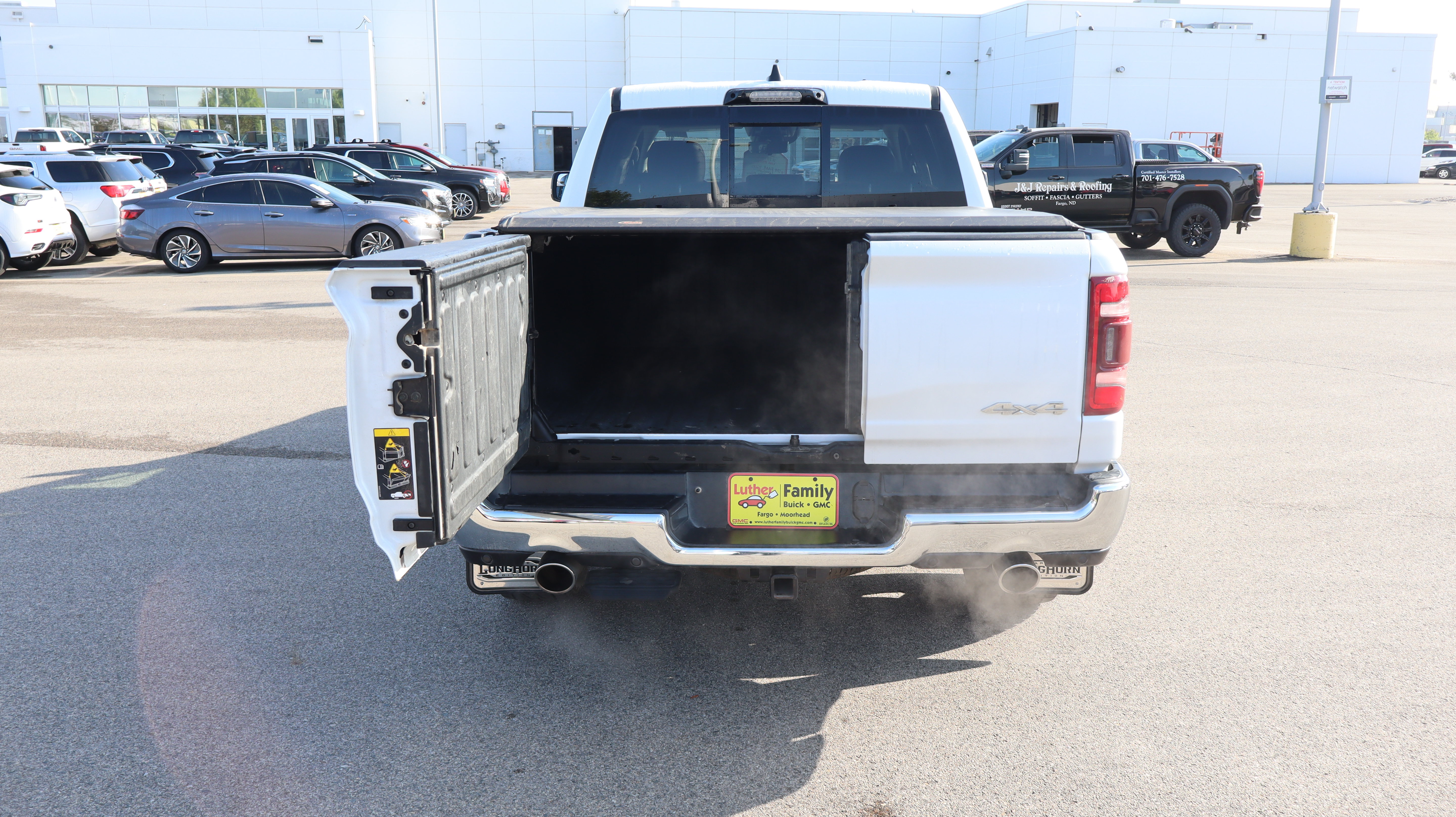Used 2024 RAM 1500 Limited AWD/4WD image 16