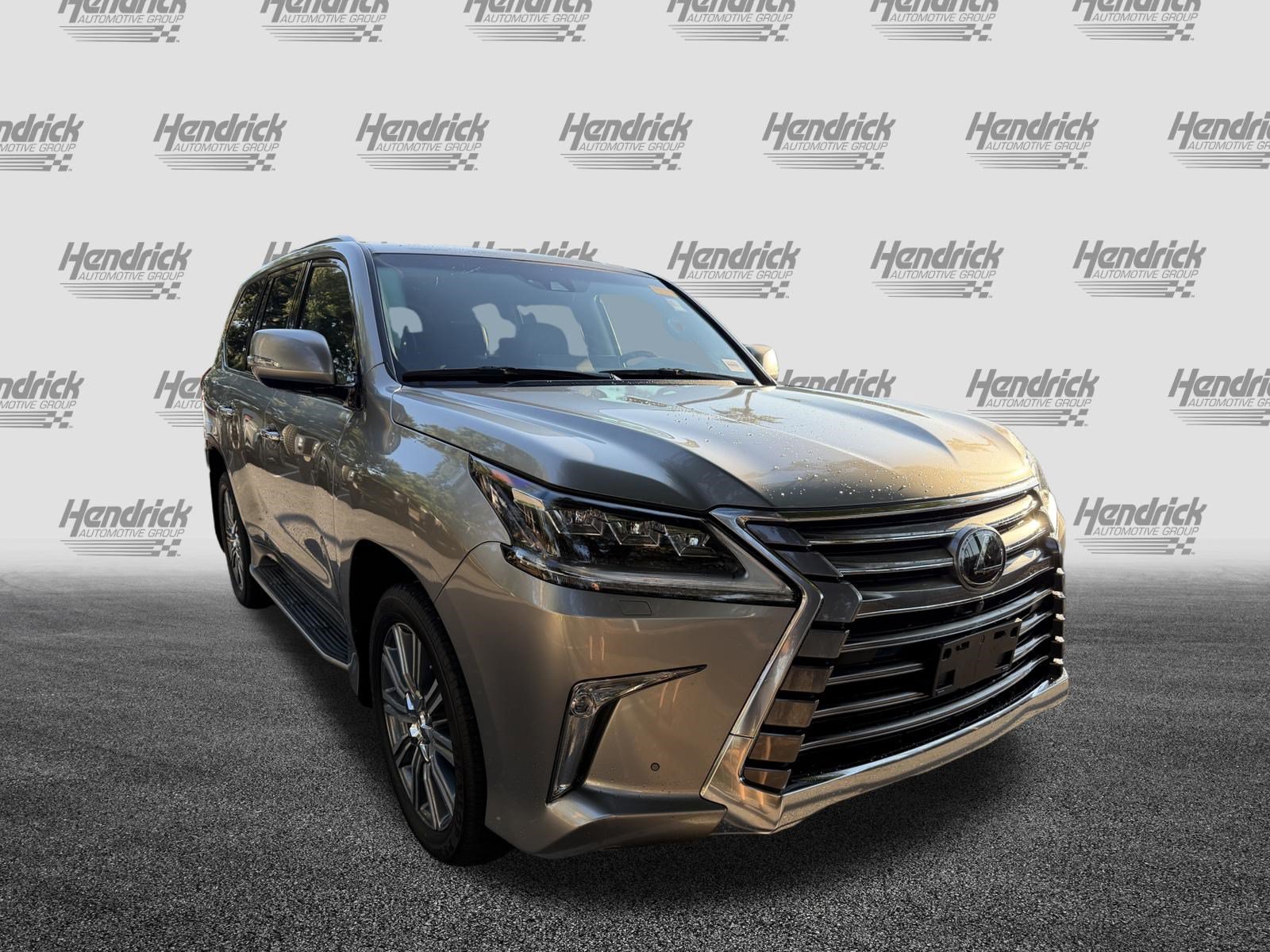 Used 2017 Lexus LX 570 4WD w/ Luxury Package image 2