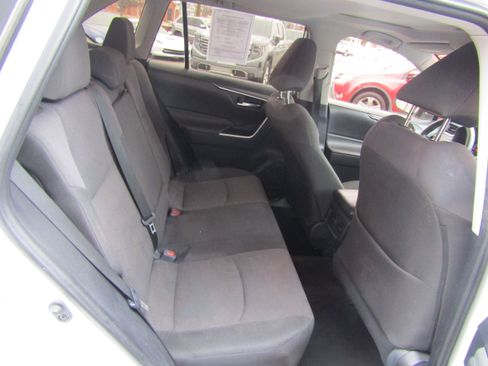 Used 2019 Toyota RAV4 XLE image 14