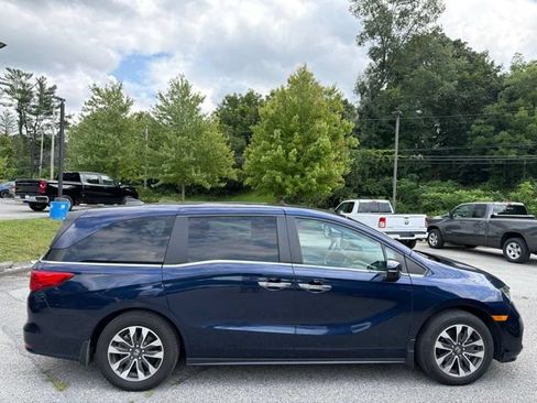 Used 2024 Honda Odyssey EX-L image 12