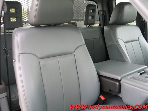 Used 2016 Ford F550 4x4 SuperCab Super Duty image 22