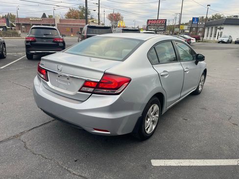 Used 2013 Honda Civic LX image 4