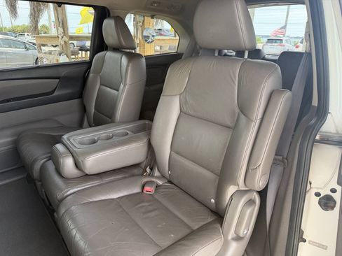 Used 2011 Honda Odyssey EX-L image 19