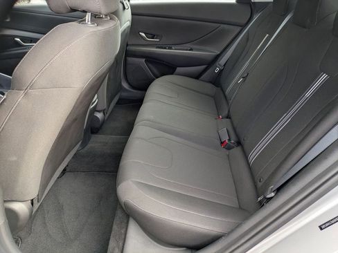 Used 2021 Hyundai Elantra SEL image 23